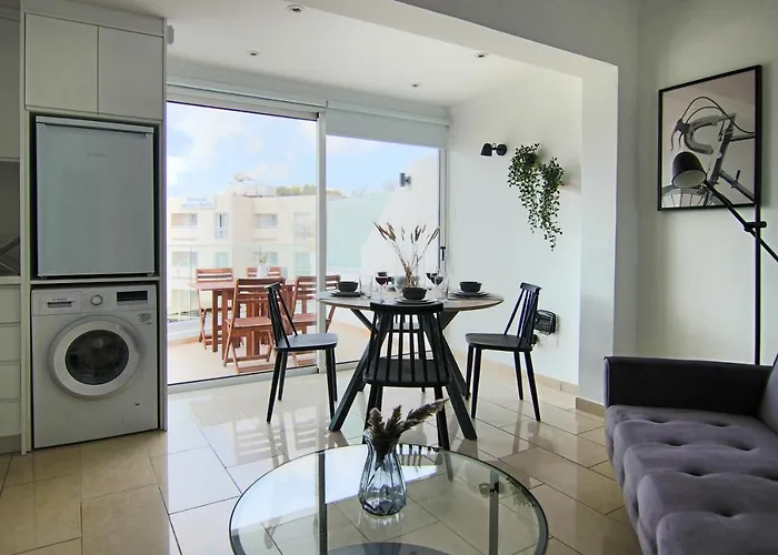 Seaside Junior Lighthouse 63