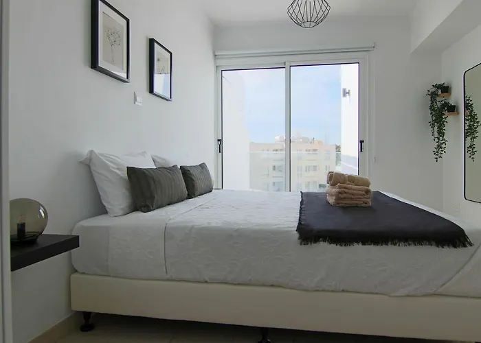 Seaside Junior Lighthouse 63