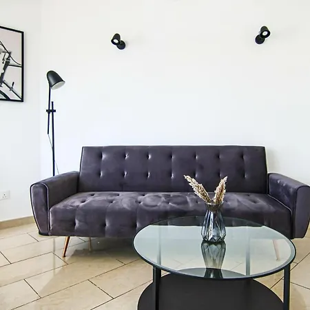 Seaside Junior Lighthouse 63 Lägenhet Paphos